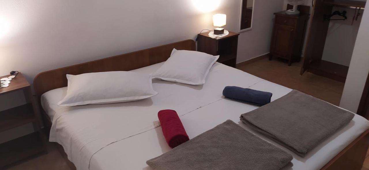 Apartments Ivka Omiš Eksteriør billede