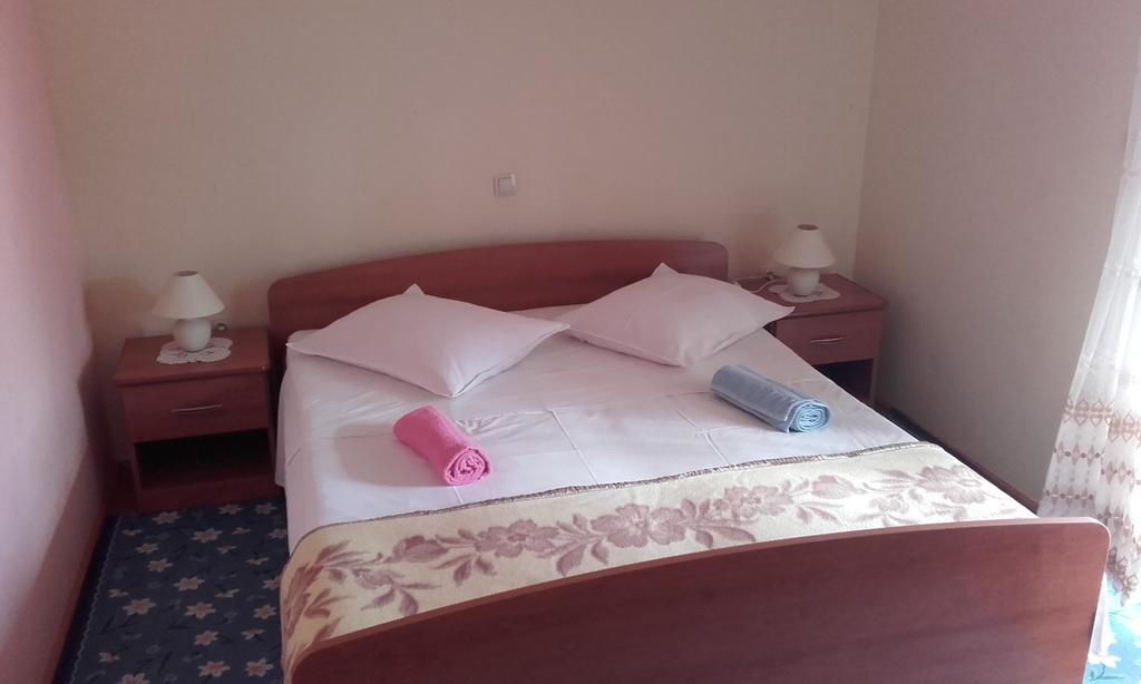 Apartments Ivka Omiš Eksteriør billede