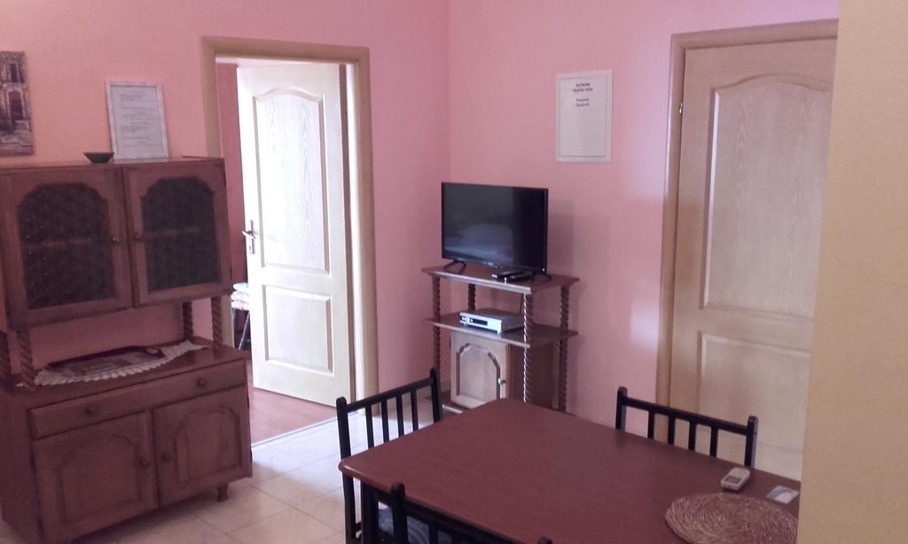 Apartments Ivka Omiš Eksteriør billede