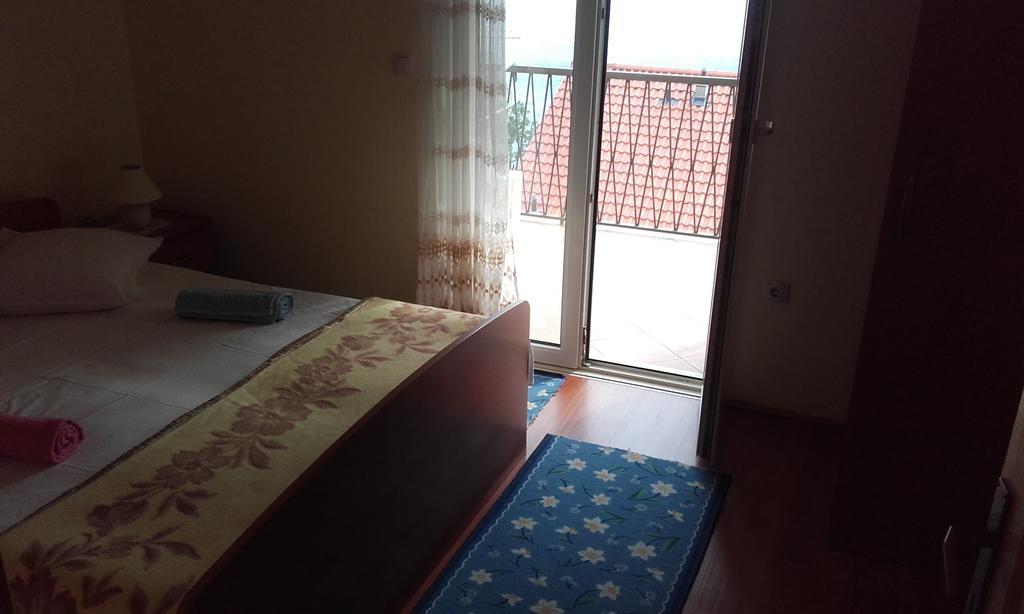 Apartments Ivka Omiš Eksteriør billede