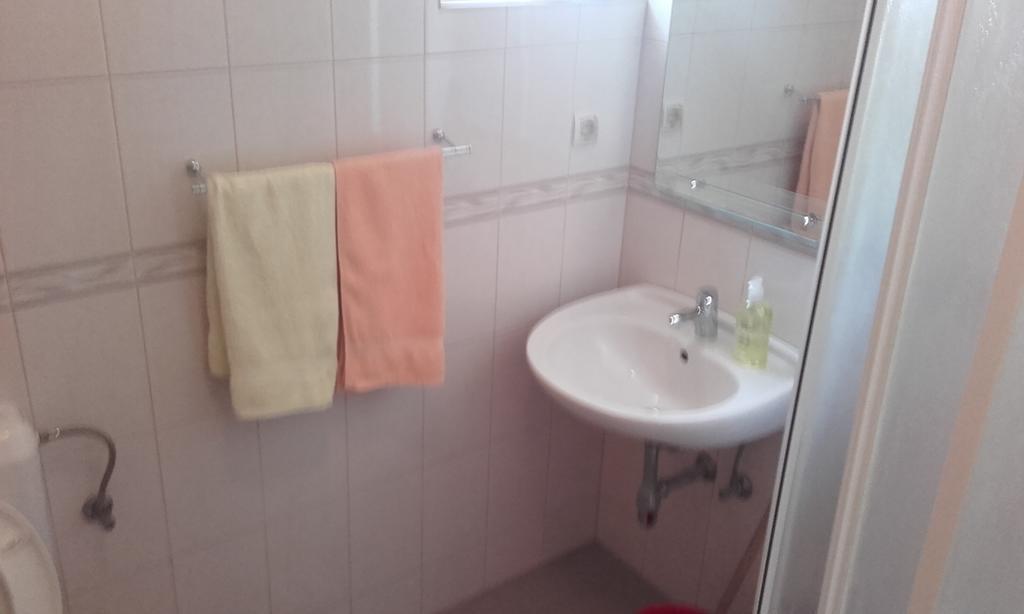 Apartments Ivka Omiš Eksteriør billede